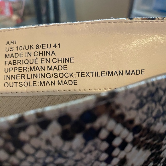 LADIES SNAKE BOOTS - Picture 6 of 6